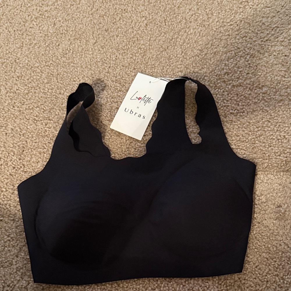 Women’s bra with tags once size